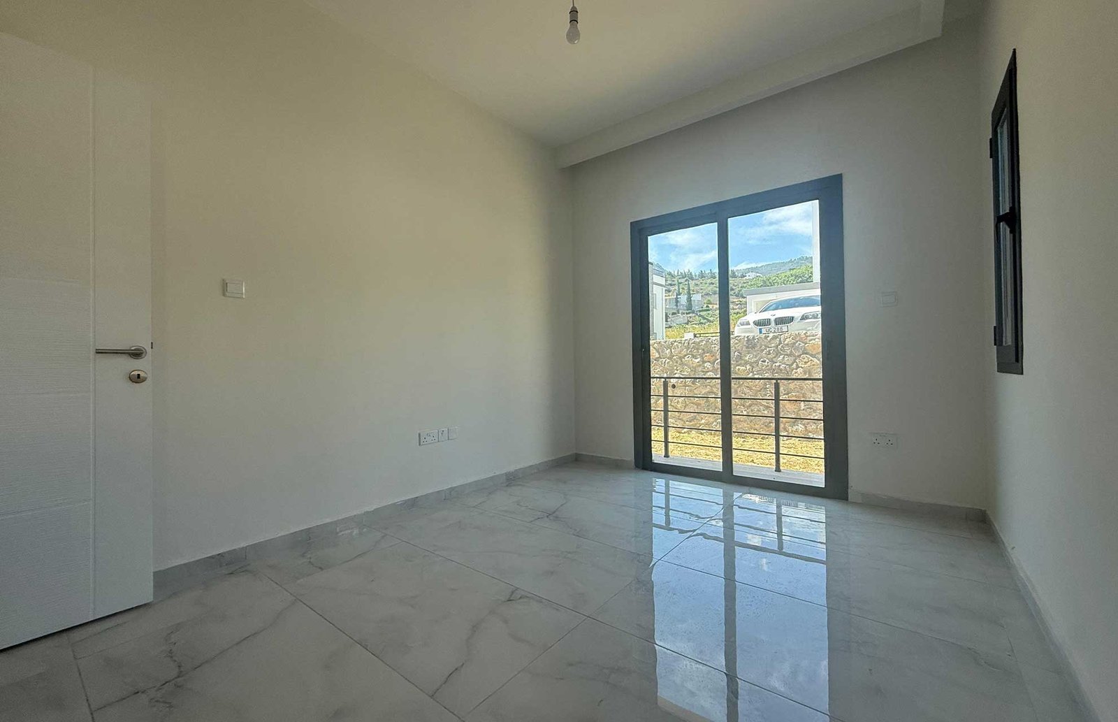 ardem-resale-jih10
